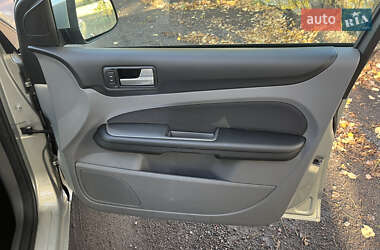Универсал Ford Focus 2010 в 