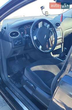 Седан Ford Focus 2005 в 