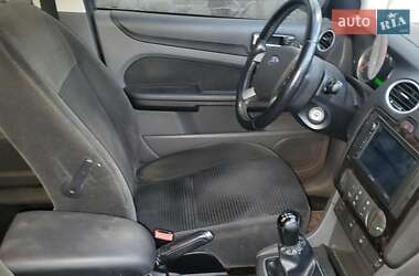 Седан Ford Focus 2005 в 