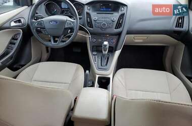 Хэтчбек Ford Focus 2016 в 