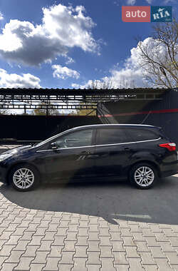 Универсал Ford Focus 2013 в Полонном