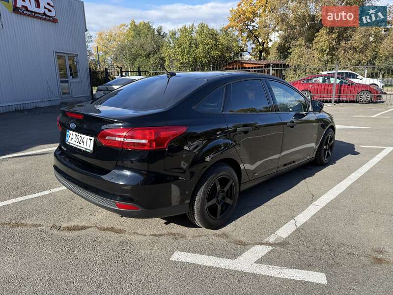 Седан Ford Focus 2018 в Києві
