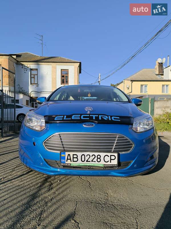 Хэтчбек Ford Focus 2014 в Виннице