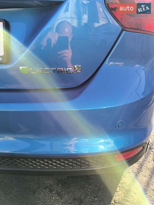Хэтчбек Ford Focus 2014 в Виннице