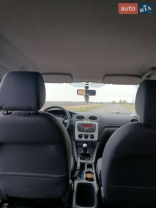 Хетчбек Ford Focus 2005 в Мені