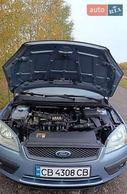 Хэтчбек Ford Focus 2005 в  фото 28 Хэтчбек Ford Focus 2005 в