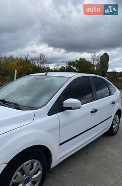 Хетчбек Ford Focus 2011 в 