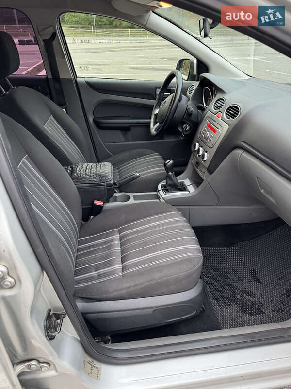 Универсал Ford Focus 2008 в Киеве фото 20 Универсал Ford Focus 2008 в Киеве