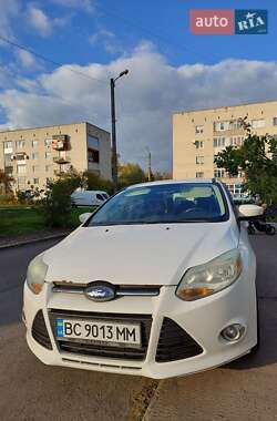 Хэтчбек Ford Focus 2011 в  фото 4 Хэтчбек Ford Focus 2011 в
