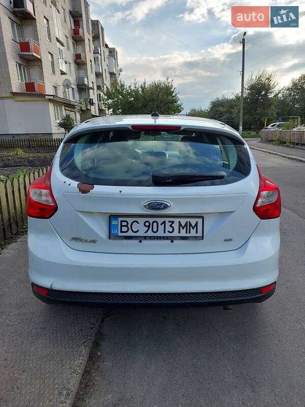 Хетчбек Ford Focus 2011 в Радехові фото Хетчбек Ford Focus 2011 в Радехові