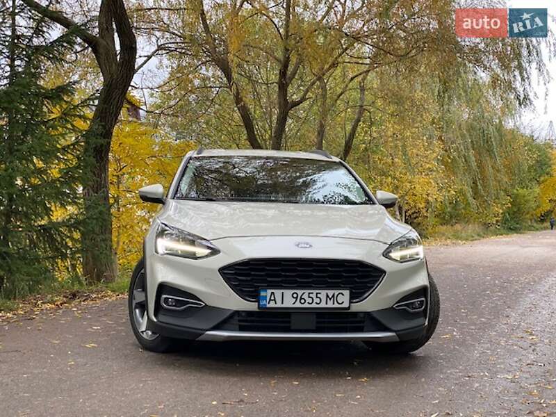 Хэтчбек Ford Focus 2020 в 