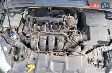 Седан Ford Focus 2015 в 