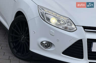 Хэтчбек Ford Focus 2013 в 