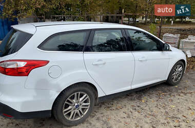 Универсал Ford Focus 2014 в 