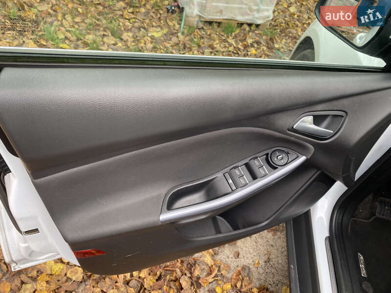 Универсал Ford Focus 2014 в Киеве фото 8 Универсал Ford Focus 2014 в Киеве