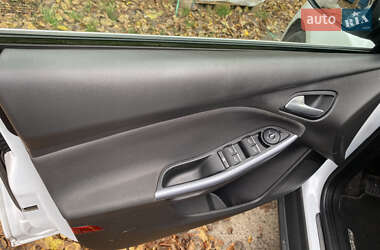 Универсал Ford Focus 2014 в 