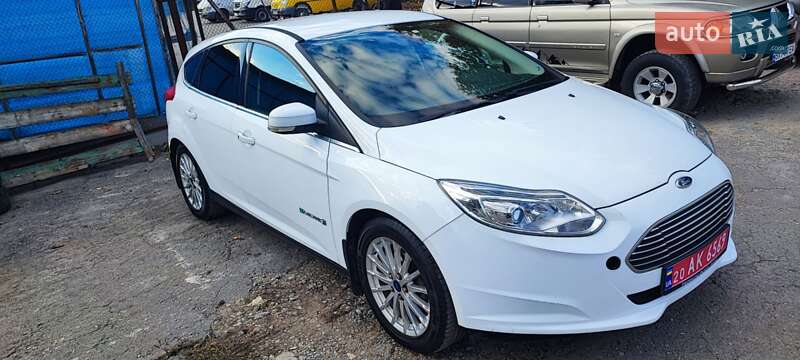 Хэтчбек Ford Focus 2013 в Каменец-Подольском