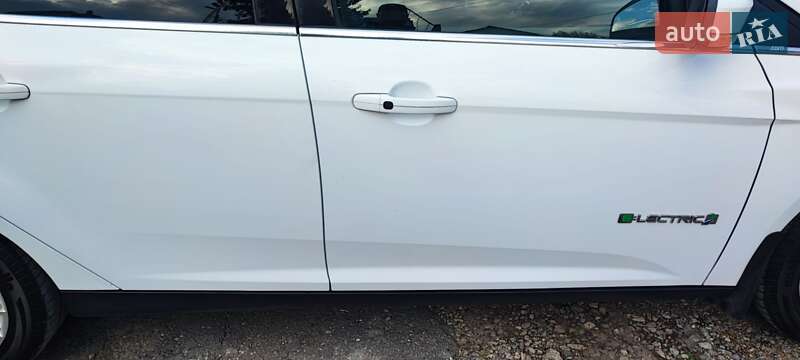 Хэтчбек Ford Focus 2013 в Каменец-Подольском