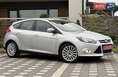 Хэтчбек Ford Focus 2014 в 
