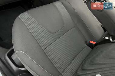 Хэтчбек Ford Focus 2014 в 