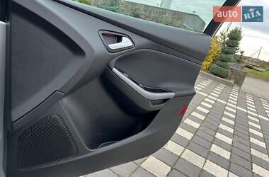 Хэтчбек Ford Focus 2014 в 