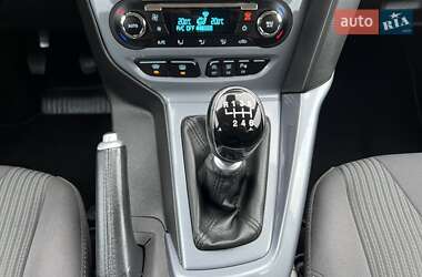 Хэтчбек Ford Focus 2014 в 