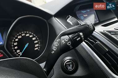 Хэтчбек Ford Focus 2014 в 