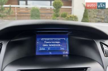 Хэтчбек Ford Focus 2014 в 