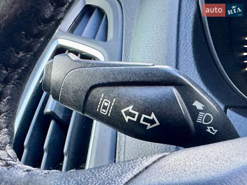 Седан Ford Focus 2017 в Одессе