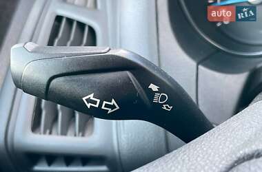 Седан Ford Focus 2017 в  фото 19 Седан Ford Focus 2017 в