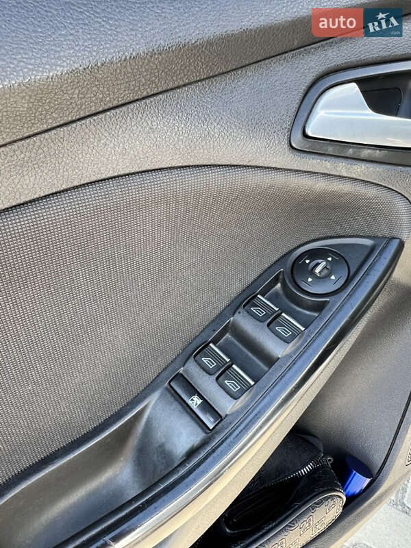 Седан Ford Focus 2013 в Ивано-Франковске