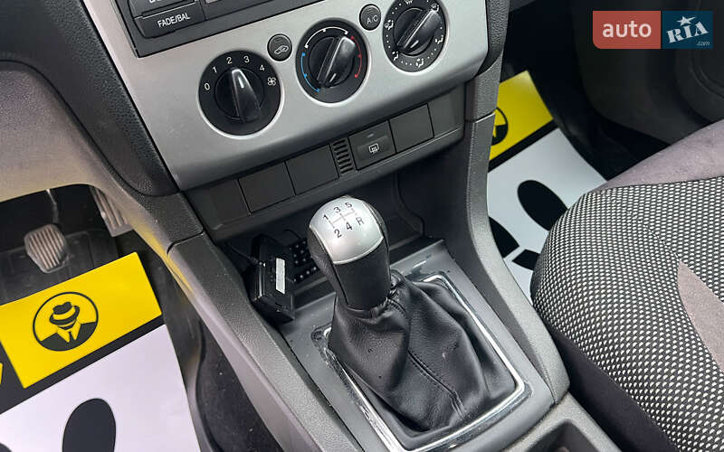 Седан Ford Focus 2006 в Коломиї