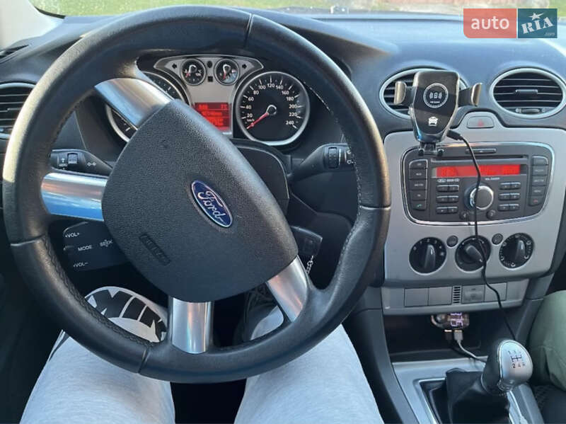Універсал Ford Focus 2010 в Бориславі