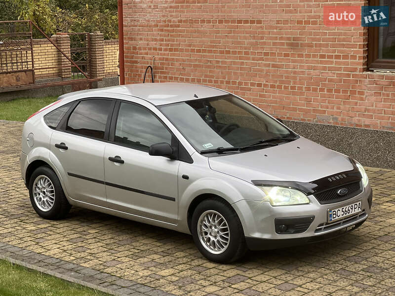 Хэтчбек Ford Focus 2005 в Львове