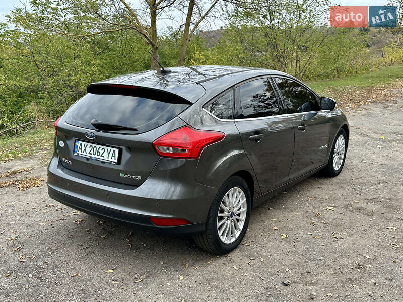 Хетчбек Ford Focus 2015 в Харкові