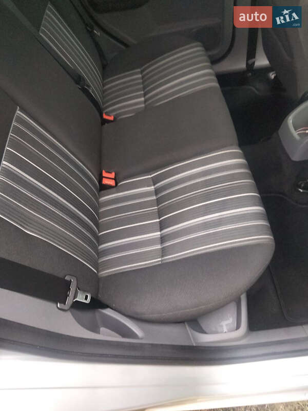 Универсал Ford Focus 2008 в Киеве фото 13 Универсал Ford Focus 2008 в Киеве