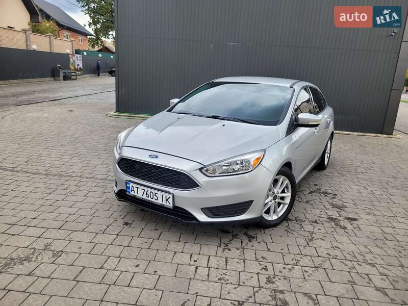 Седан Ford Focus 2015 в 