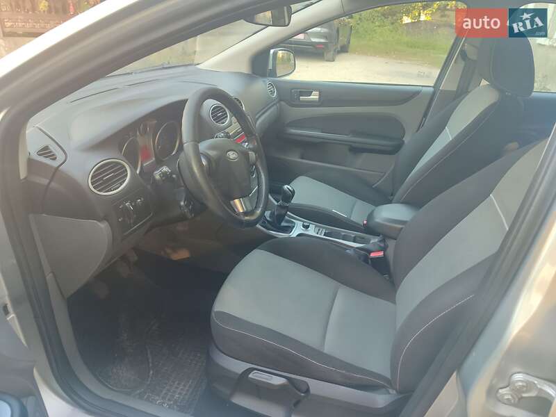 Хетчбек Ford Focus 2011 в Тернополі