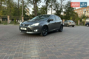 Хетчбек Ford Focus 2014 в Валках