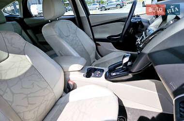 Хетчбек Ford Focus 2014 в  фото 19 Хетчбек Ford Focus 2014 в
