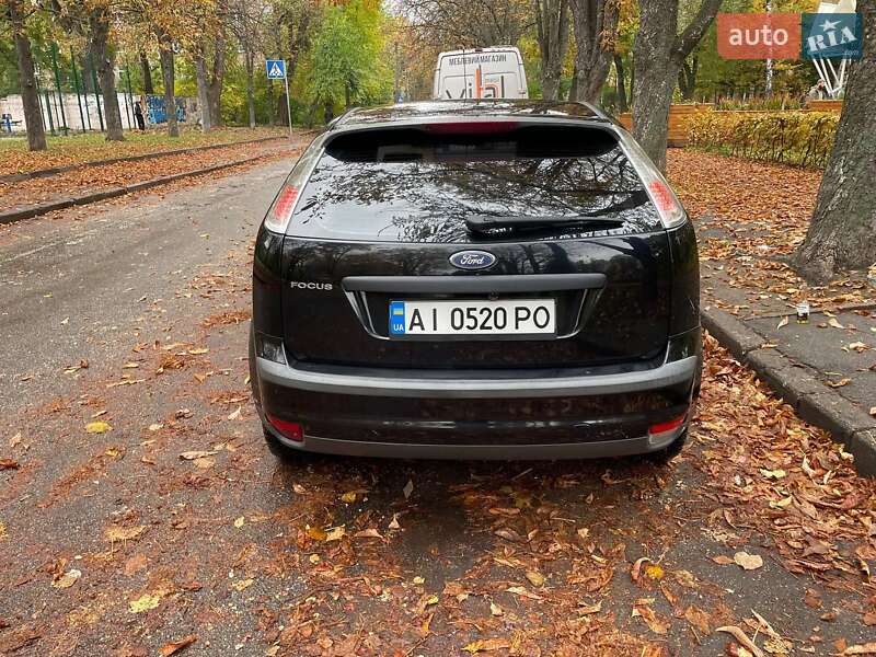 Хэтчбек Ford Focus 2006 в Киеве