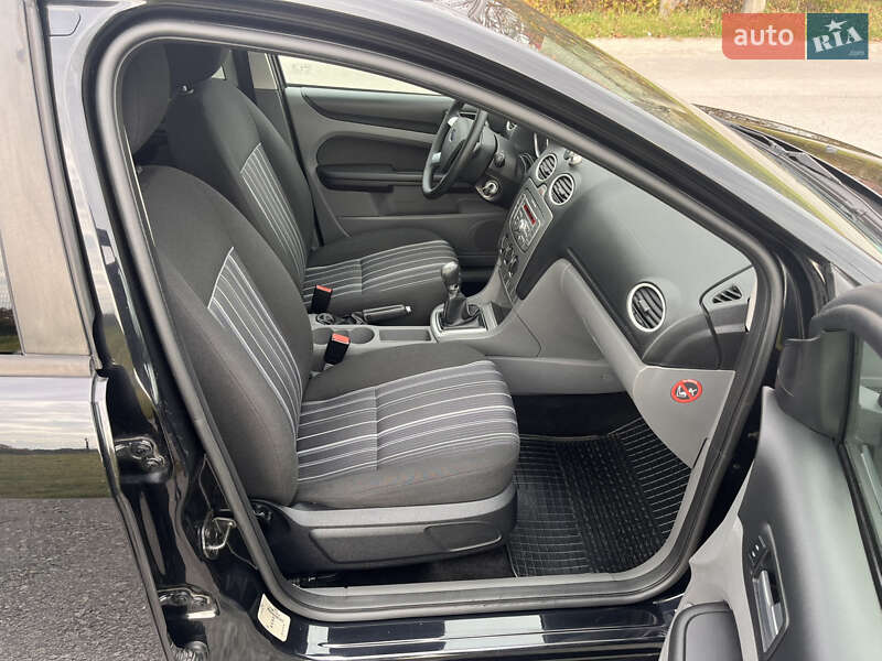 Універсал Ford Focus 2008 в Звягелі