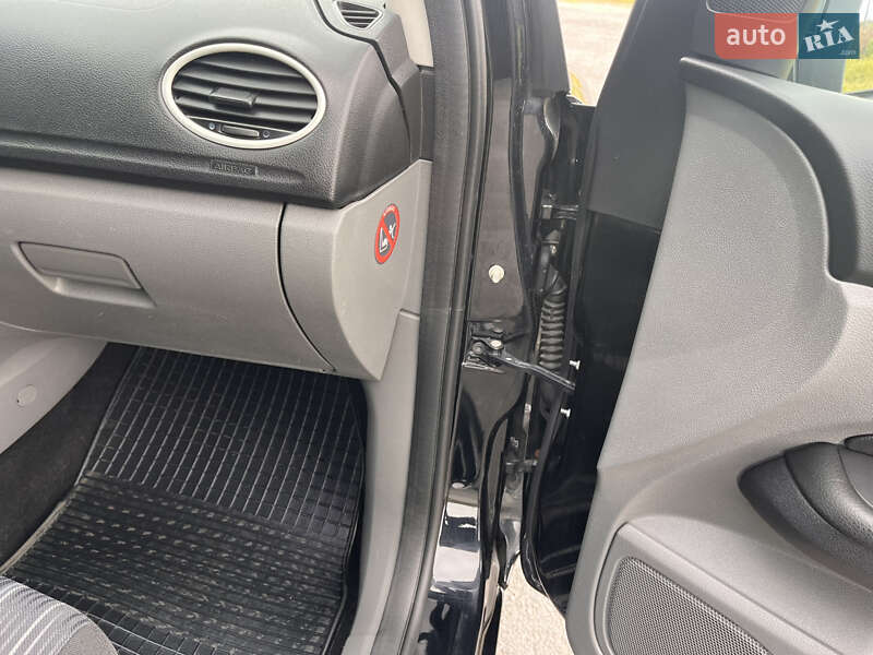 Універсал Ford Focus 2008 в Звягелі