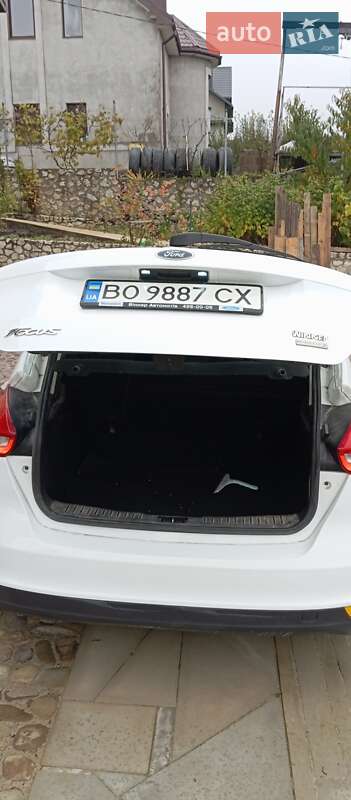 Хетчбек Ford Focus 2015 в Тернополі