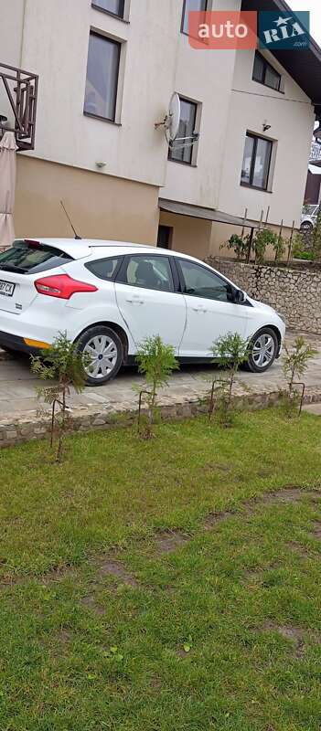 Хетчбек Ford Focus 2015 в Тернополі