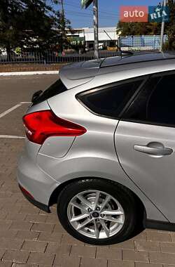 Хетчбек Ford Focus 2016 в  фото 3 Хетчбек Ford Focus 2016 в