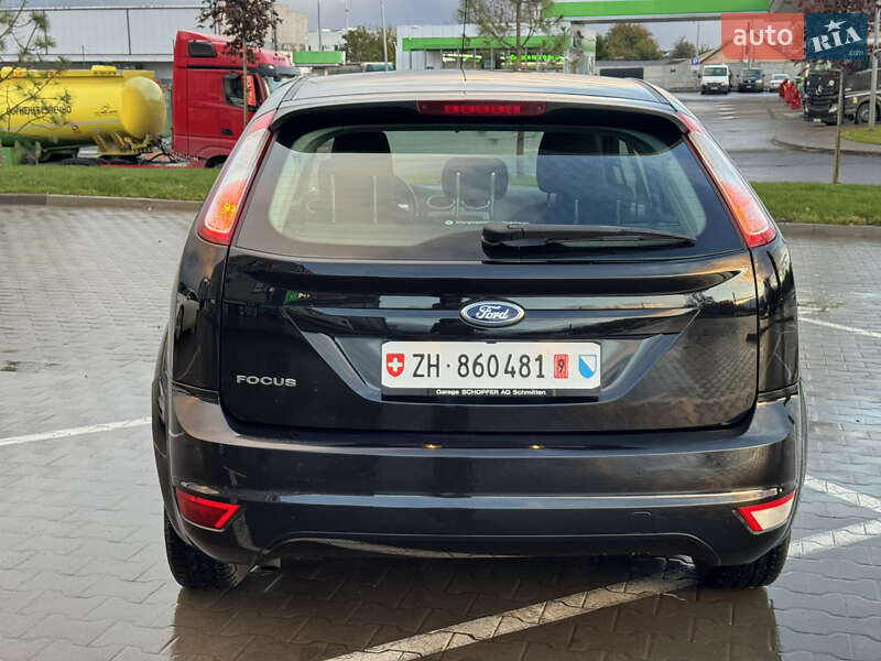 Хэтчбек Ford Focus 2010 в Луцке