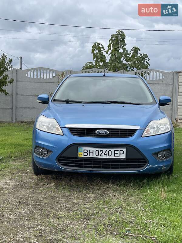 Хетчбек Ford Focus 2010 в Малодолинському