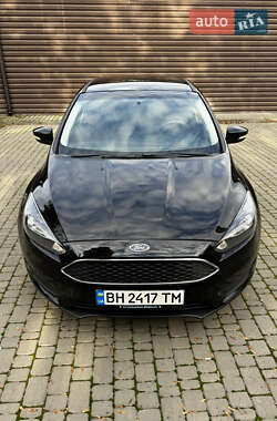 Седан Ford Focus 2016 в 
