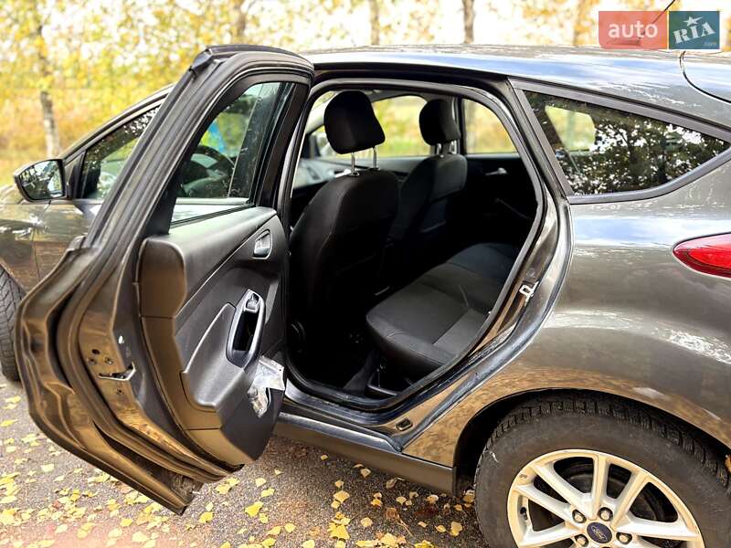 Хэтчбек Ford Focus 2016 в Умани фото 14 Хэтчбек Ford Focus 2016 в Умани